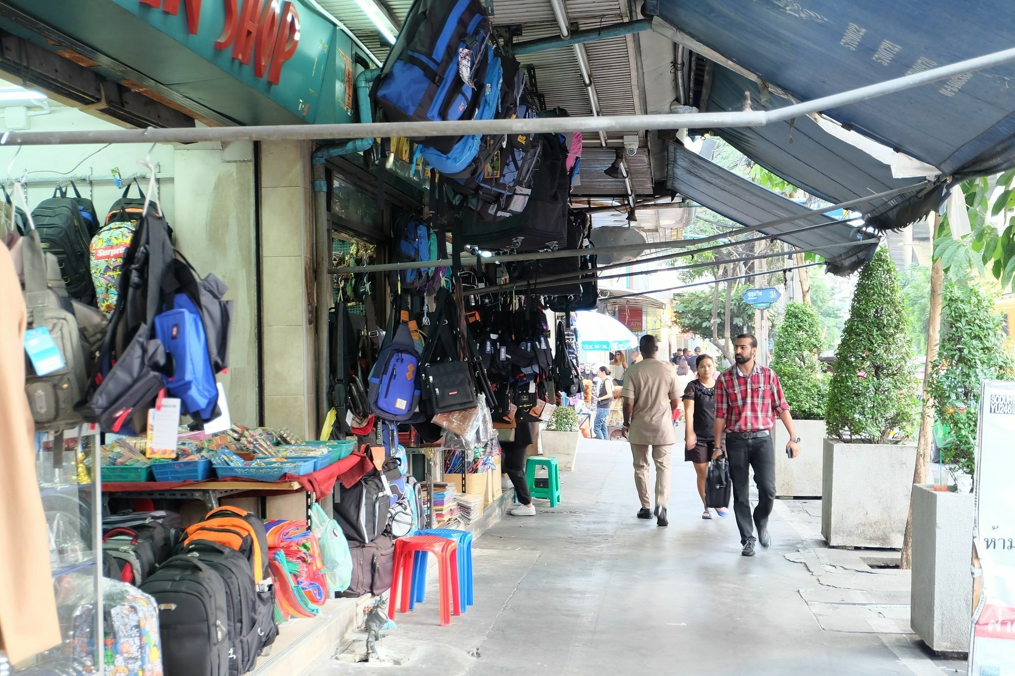 Hom Hostel & Cooking Club Bangkok Exterior foto